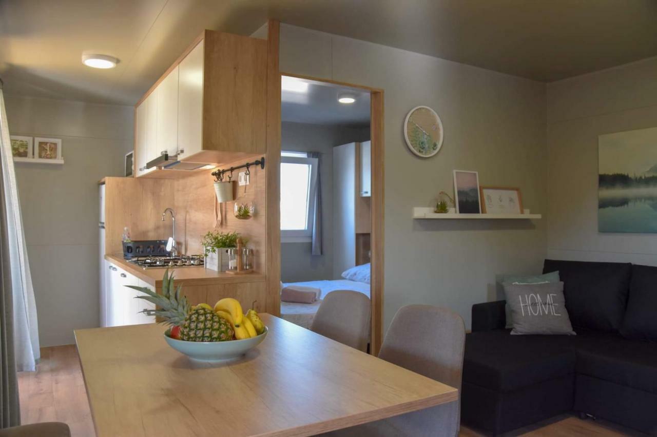 Mobile Home Laura Tisno Exterior photo