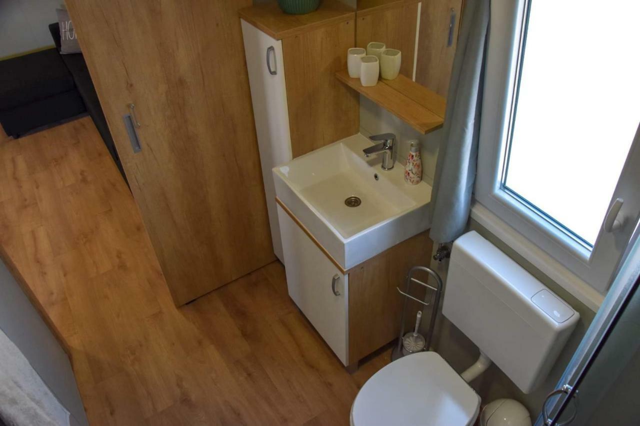Mobile Home Laura Tisno Exterior photo